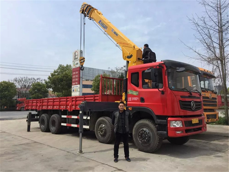 東風前四后八【14-20噸】隨車吊