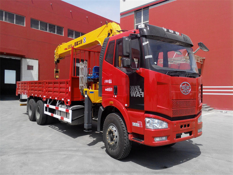 解放后八輪【10-12噸】隨車吊