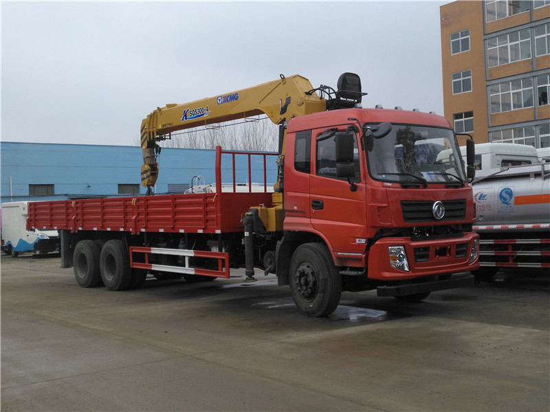 東風后八輪【10-12噸】隨車吊