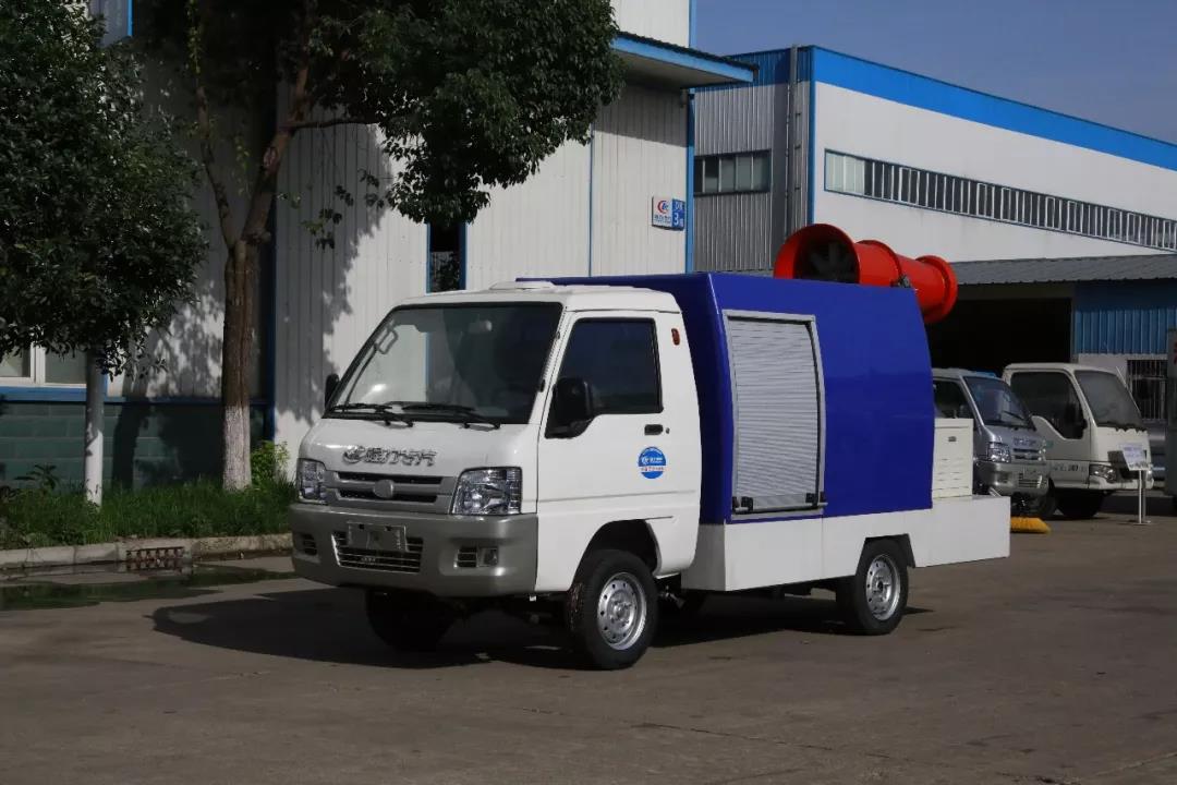 為國(guó)家電網(wǎng)提供一流產(chǎn)品，程力新能源人工智能搶險(xiǎn)救援車首批訂單圓滿交車